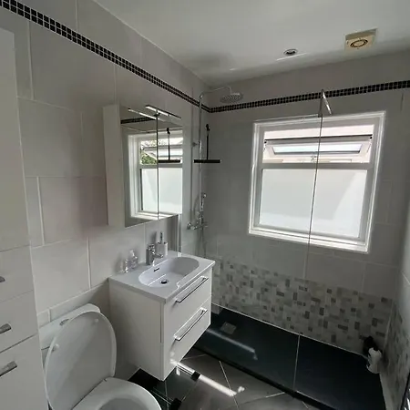Prázdninový dům Modern 4 Bedroom In Dublin Cabinteely